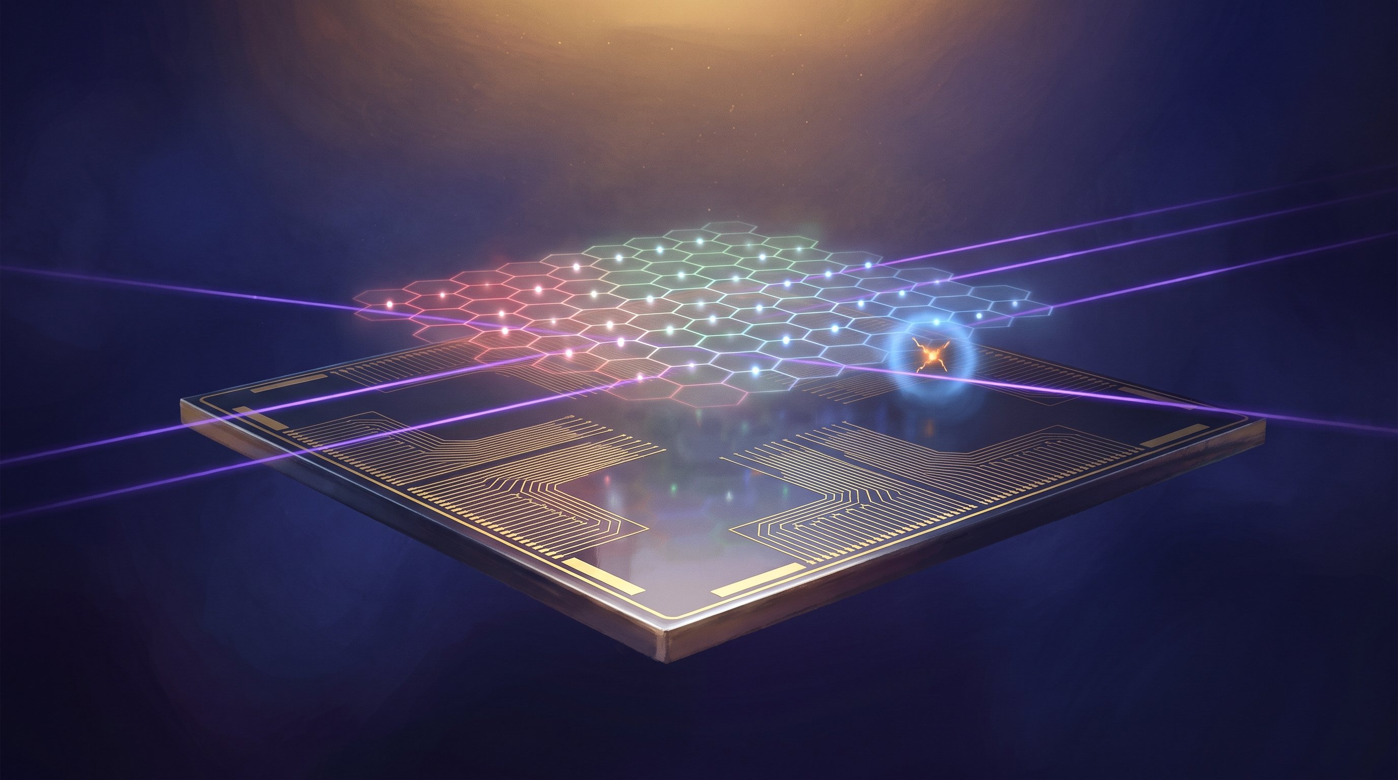 Floating chip with golden conductor tracks; above it a honeycomb pattern of red, green and blue hexagons with points of light, crossed by violet laser beams. On the right, an orange spark is enclosed by a blue glow.